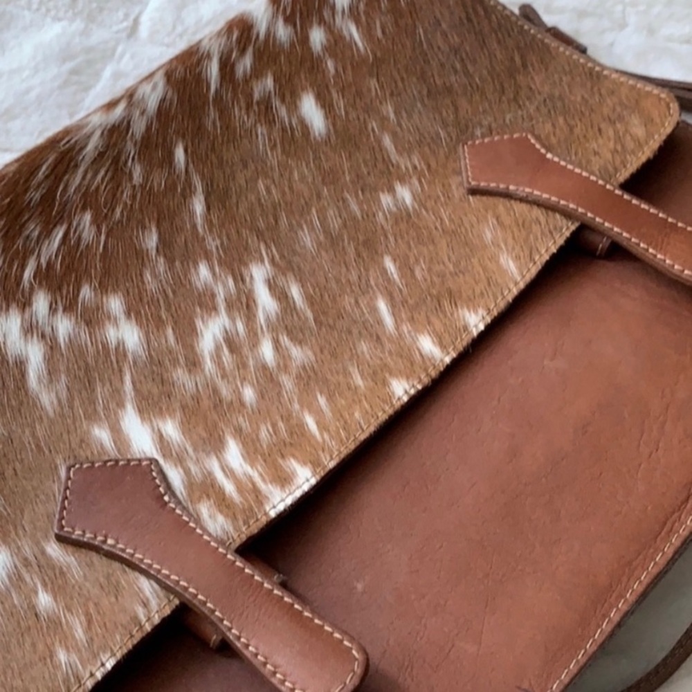 Cowhide laptop crossbody bag
